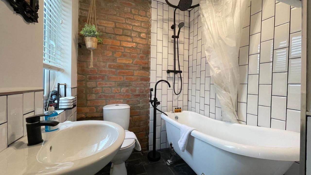 Fully Serviced Three Bed House In Durham Buitenkant foto