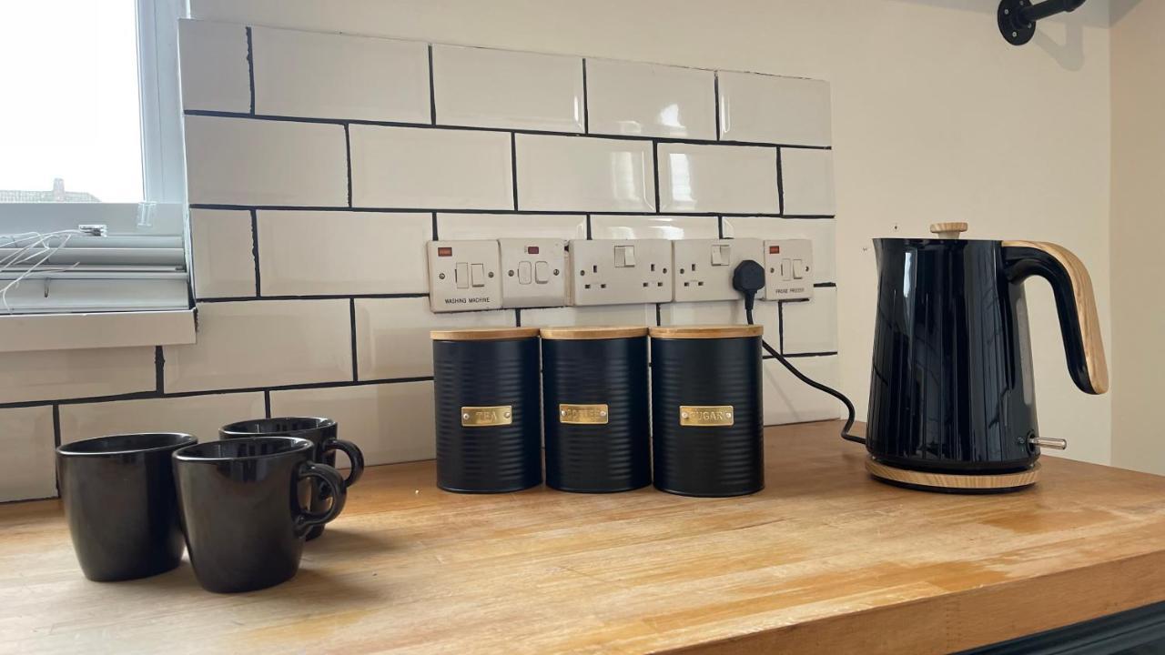 Fully Serviced Three Bed House In Durham Buitenkant foto
